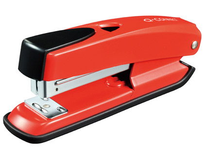 AGRAFEUSE BUREAU Q-CONNECT ÉCONOMIQUE PLASTIQUE 34X50X135MM 20 FEUILLES AGRAFES 24/6 ET 26/6 STRIP HALF COLORIS ROUGE