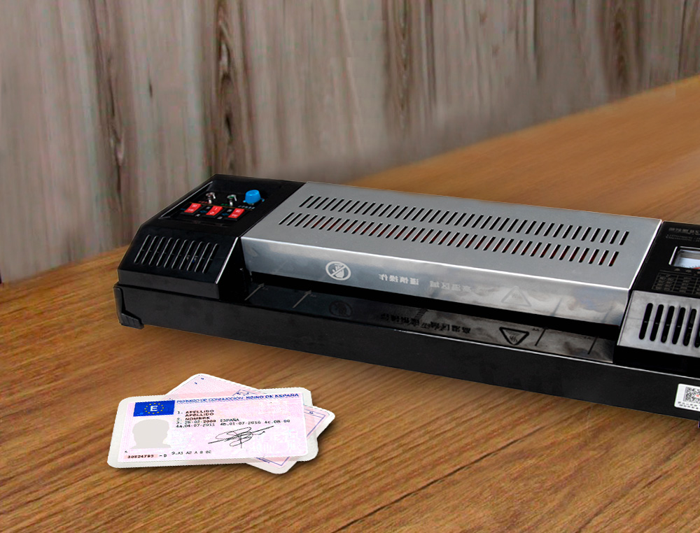 PLASTIFIEUSE Q-CONNECT PROFESSIONNELLE A3 RESISTANCE AUX CHOCS A CHAUD JUSQU' 200 MC 4 ROULEAUX VITESSE