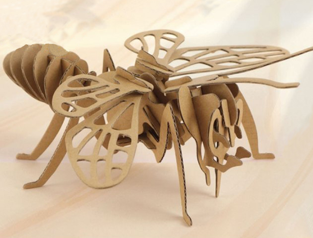 MAQUETTE ABEILLE GRAINE CREATIVE CARTON A ASSEMBLER   DECORER PERSONNALISER         230X90X230MM
