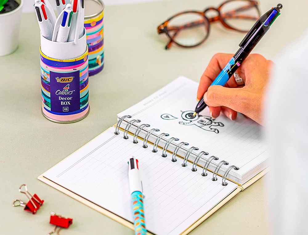 STYLO-BILLE BIC POINTE MOYENNE 1,0MM LOT DE 8 STYLOS COULEURS ASSORTIS BOITE       CADEAU