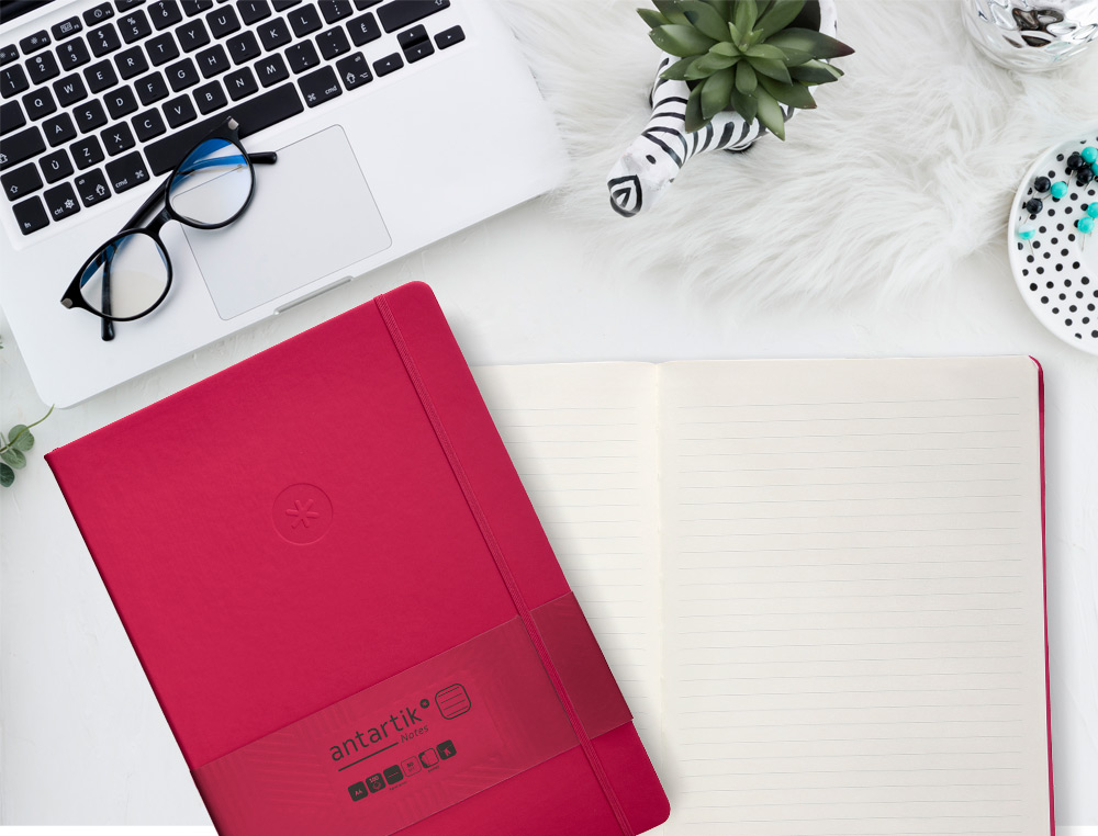 CARNET FERMETURE ELASTIQUE ANTARTIK NOTES COUVERTURE     RIGIDE A4 LIGNE 100 FEUILLES  80GR FSC COLORIS FRAMBOISE