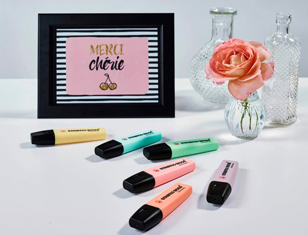 SURLIGNEUR STABILO BOSS PASTEL TRAC 2/5MM POINTE BISEAUTE ENCRE UNIVERSELLE BASE EAU RSISTANTE LUMIRE CRME JAUNE