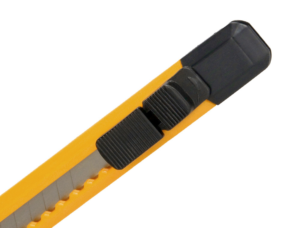 CUTTER XD-04 Q-CONNECT LAME RETRACTABLE INTERCHANGEABLE EN ACIER 9MM PREDECOUPEE FREIN DE SECURITE CURSEUR AUTOBLOQUANT