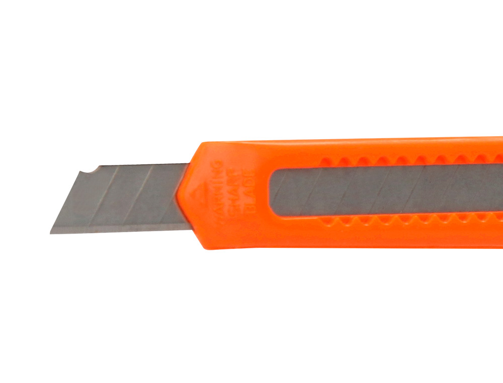 CUTTER XD-05Q-CONNECT LAME RETRACTABLE INTERCHANGEABLE ENACIER 9MM PRECOUPEE FREIN DE  SECURITE