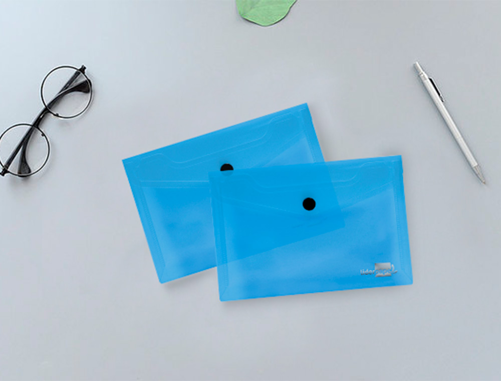 POCHETTE ENVELOPPE LIDERPAPEL POLYPROPYLNE 180 MICRONS A7 105X74MM 50F FERMETURE BOUTON RSISTANT TRANSPARENT BLEU