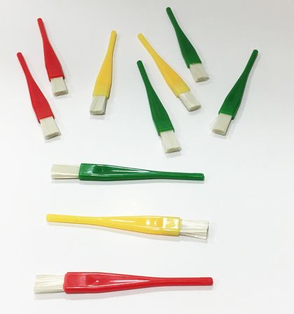 PICCOLO Brosse  colle manche plastique