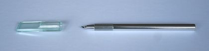 ARABESQUE Stylo cutter  lame pivotante